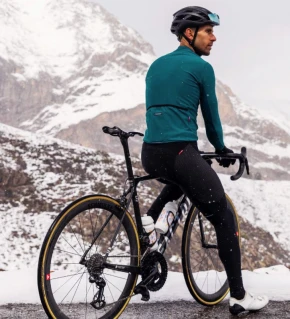 ETXEONDO Chaqueta Dena Gore-Tex Windstopper pistacho