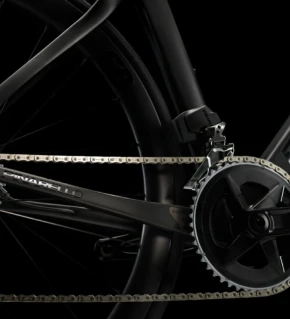 PINARELLO Paris Disk 2022 105 Di2 / Airbeat 400 preto