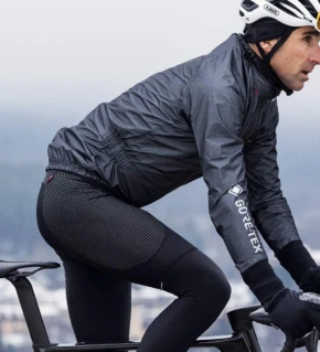 ETXEONDO Capa Ura Gore-Tex negro