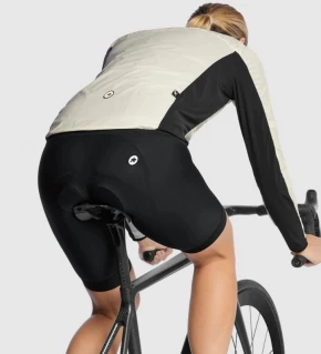 ASSOS Chaqueta Mujer Cortavientos Uma GT C2 Moon Sand