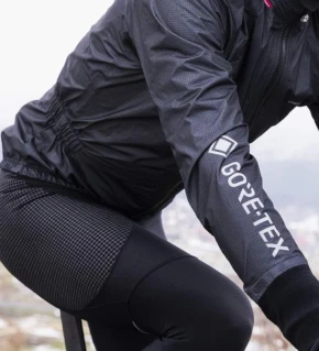 ETXEONDO Capa Ura Gore-Tex pistáchio