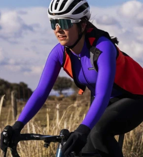 ETXEONDO Casaco Fem Arima Gore-Tex Windstopper Mulher púrpura