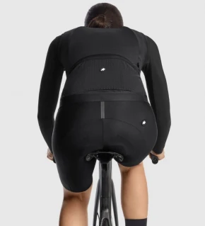 ASSOS Chaleco Mujer Dyora R 2/3 S11 negro