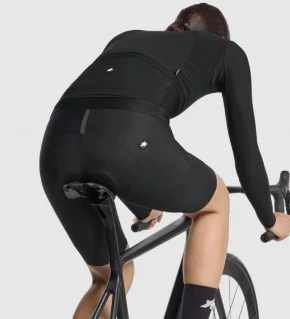 ASSOS Colete Mulher Dyora R 2/3 S11 preto