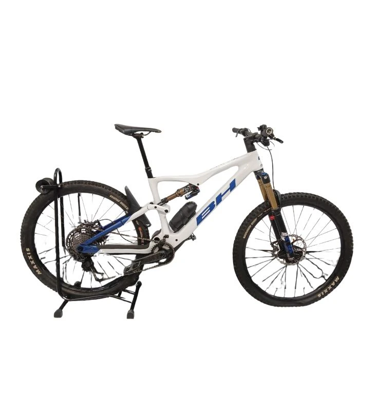 BH Core Ilynx Trail 8.8 blanco / azul