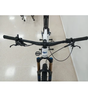 BH Core Ilynx Trail 8.8 blanco / azul